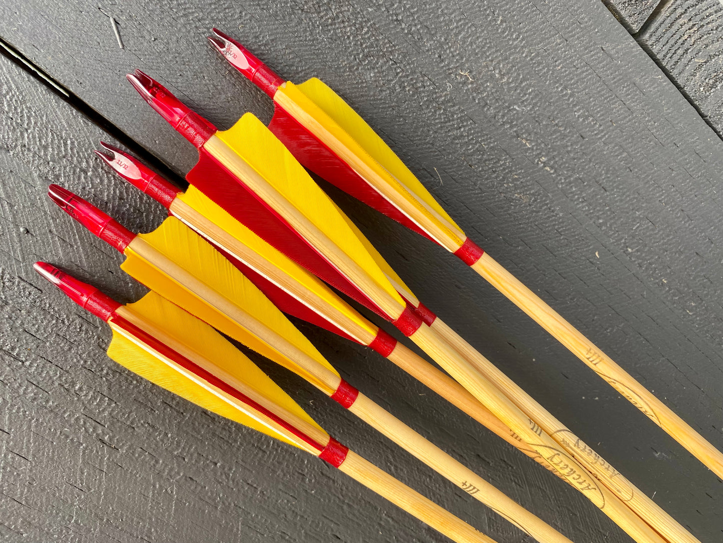 Standard Wooden Arrows - Plastic Nock (half dozen)