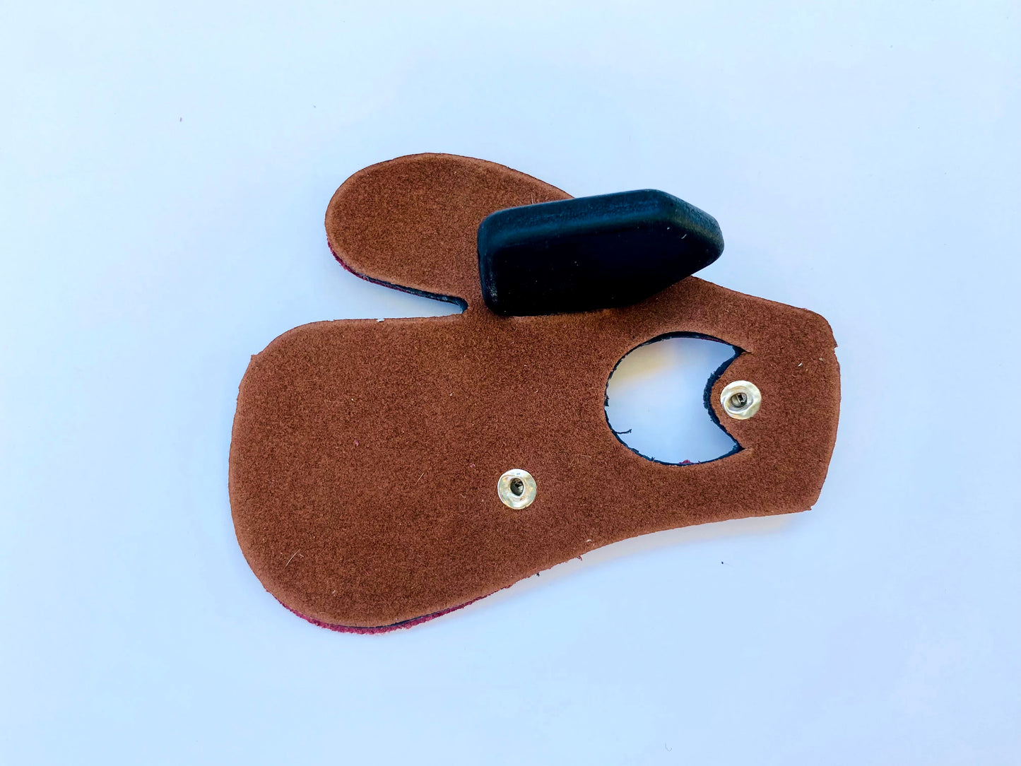 Archery Leather Tab with Separator - Bearpaw