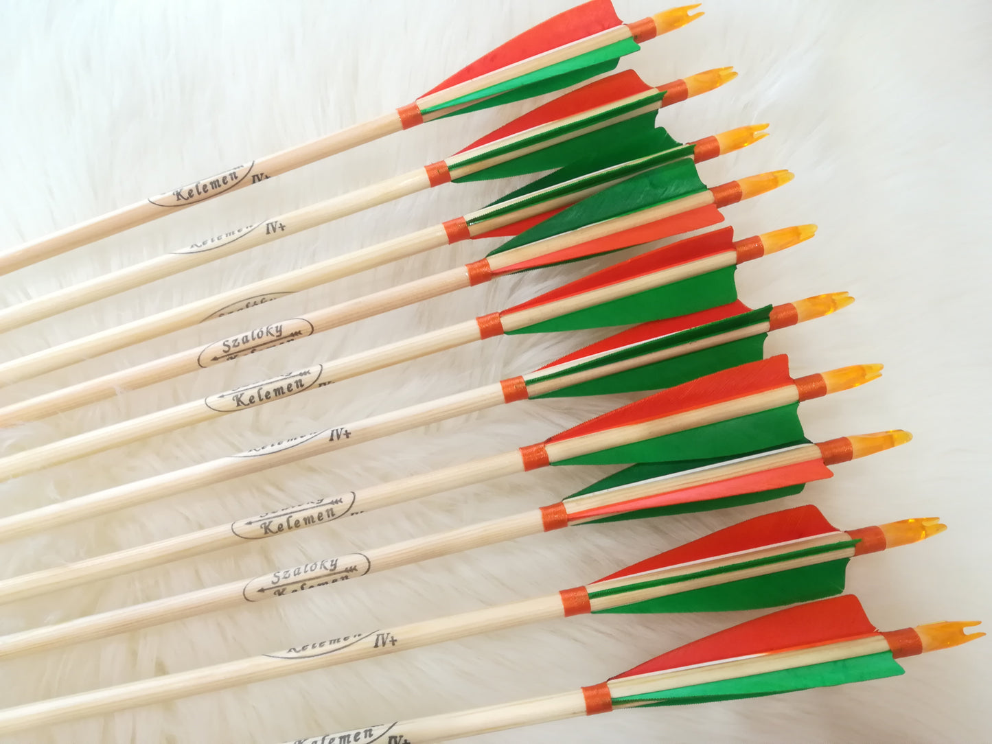 Standard Wooden Arrows - Plastic Nock (half dozen)