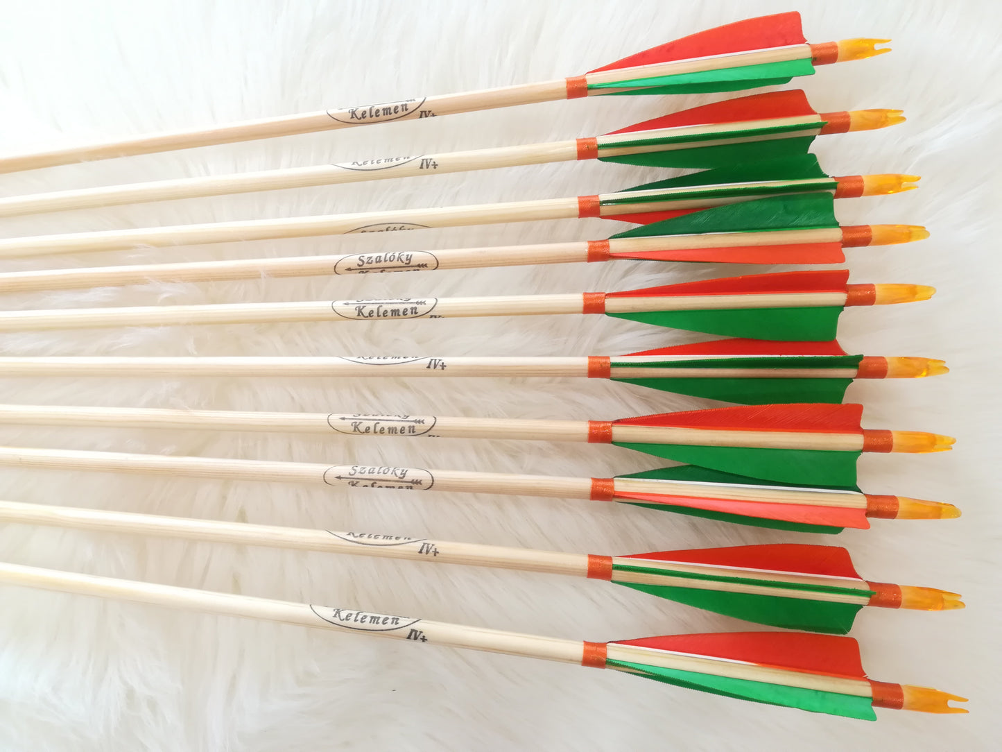 Standard Wooden Arrows - Plastic Nock (half dozen)