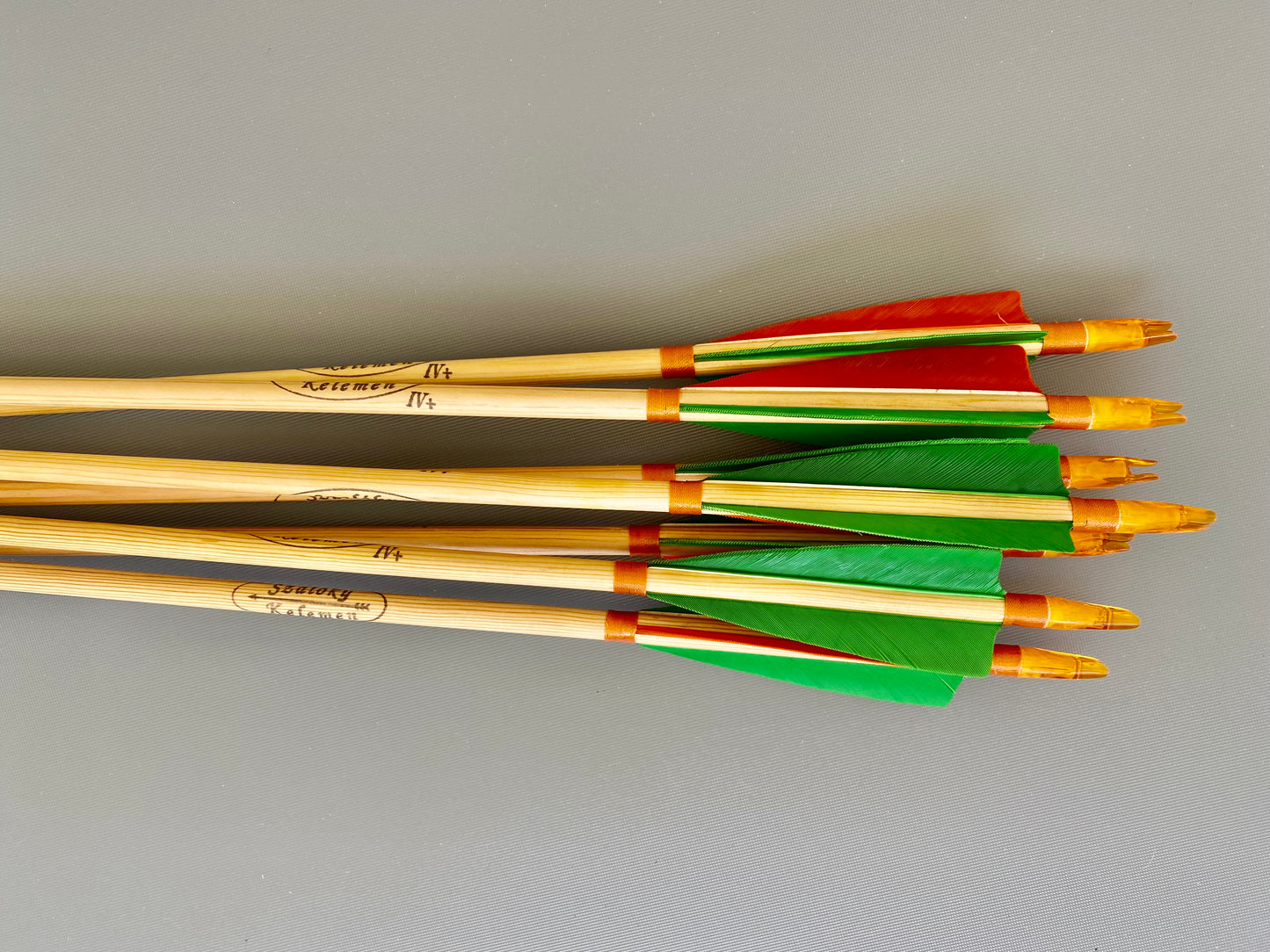 Standard Wooden Arrows - Plastic Nock (half dozen)