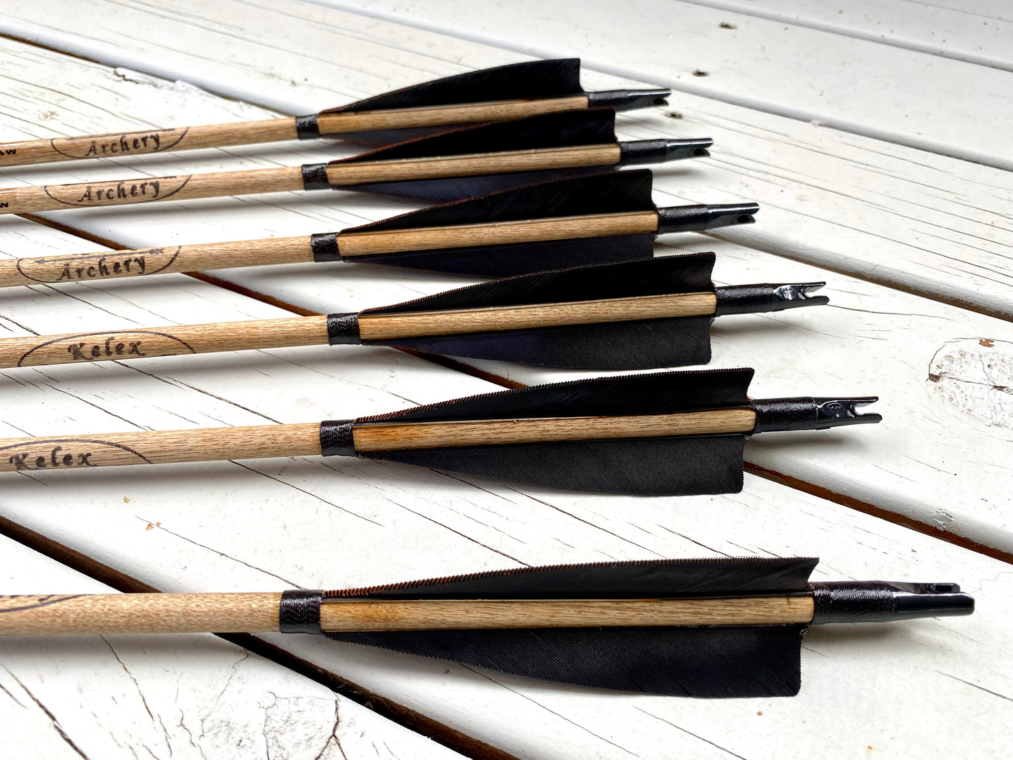 Carbon Arrows-Wood Effect-Half Dozen – Kelemen's Archery